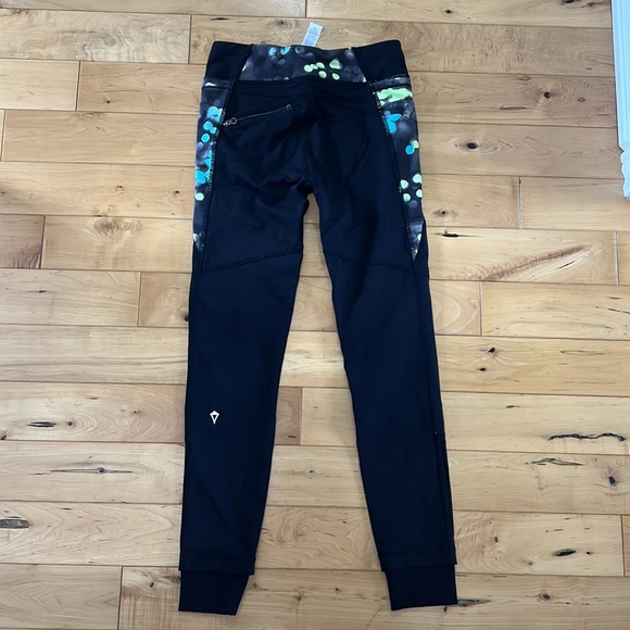 Ivivva 7/8 leggings - Picture 5 of 8